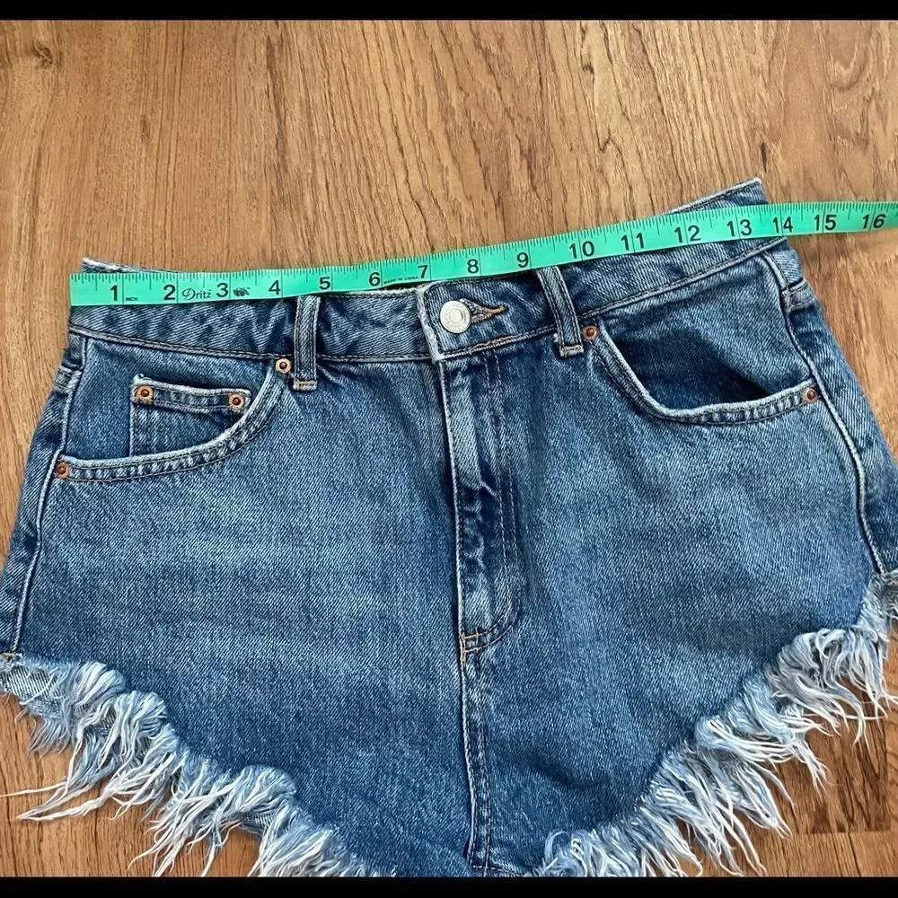 Topshop moto‎ kiri denim distressed shorts sz 6